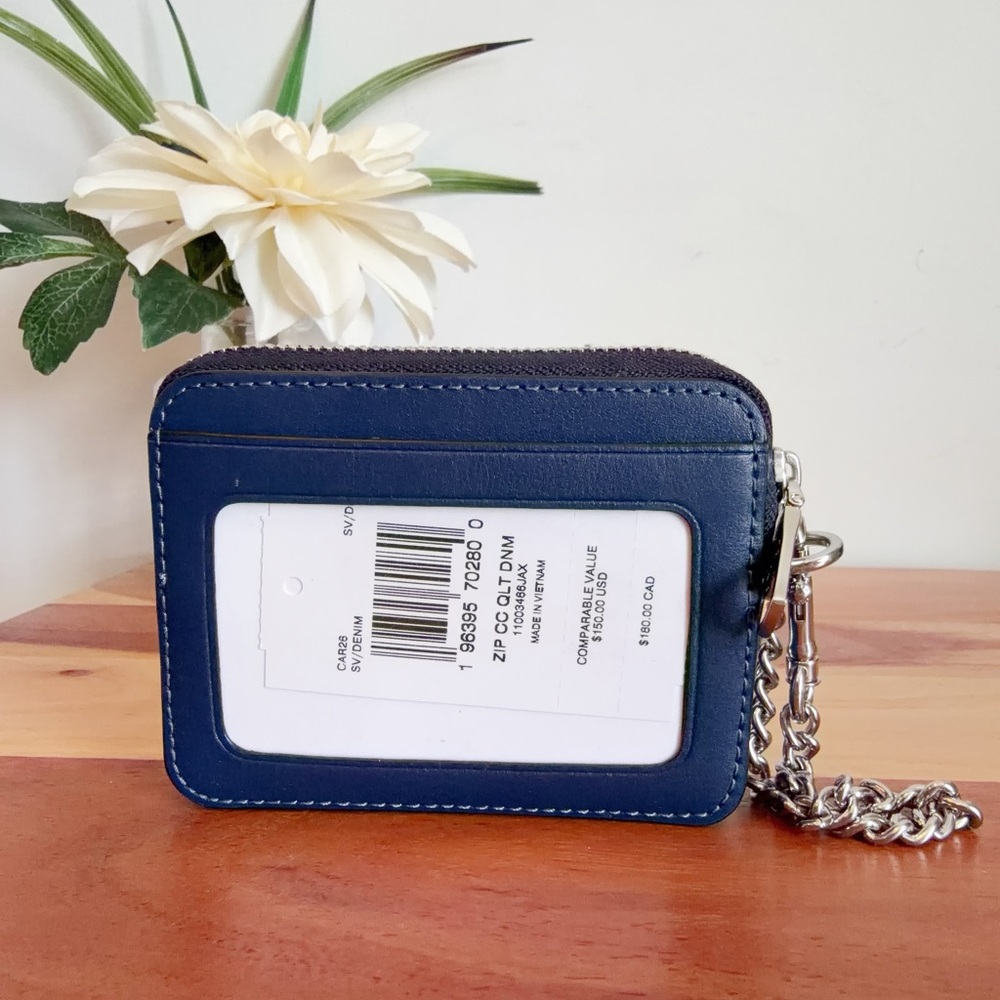 NWT Coach Zip Card Case blue denim
With Quilting - Picture 3 of 5